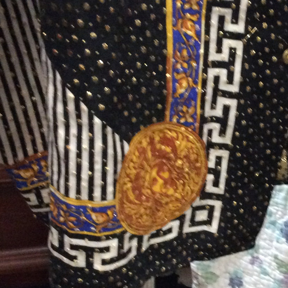 SOLD FAST!! Ceta Italian Greek Medusa Silk Shirt - Picture 4 of 8